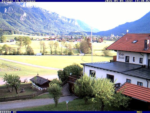 Archiv Foto Webcam Aschau im Chiemgau - Blick Richtung Süden auf Aschau