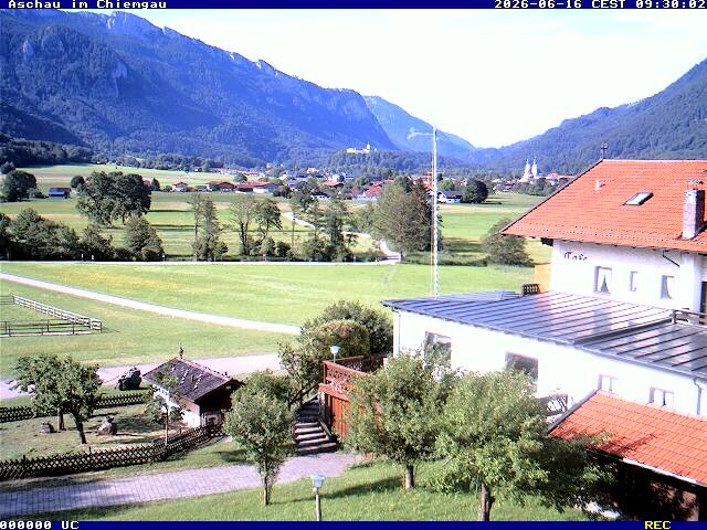 Archiv Foto Webcam Aschau im Chiemgau - Blick Richtung Süden auf Aschau