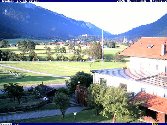 Archiv Foto Webcam Aschau im Chiemgau - Blick Richtung Süden auf Aschau