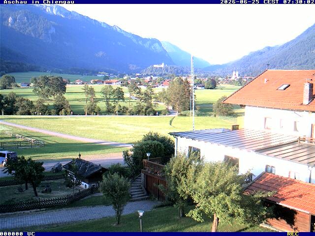 Archiv Foto Webcam Aschau im Chiemgau - Blick Richtung Süden auf Aschau