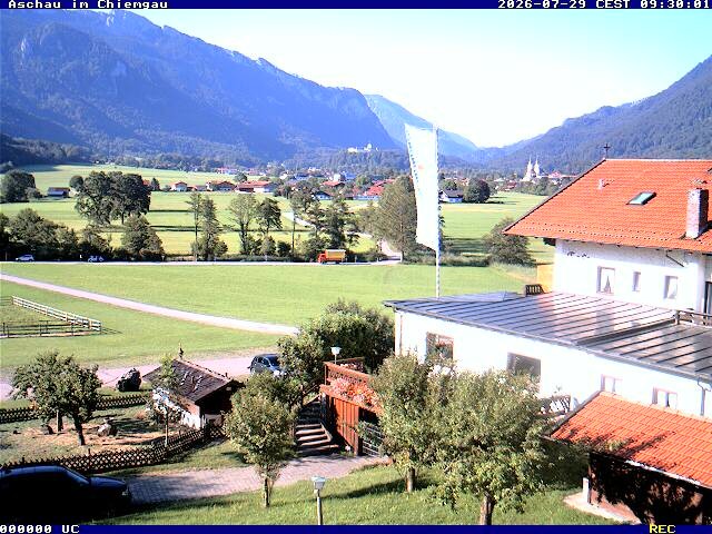 Archiv Foto Webcam Aschau im Chiemgau - Blick Richtung Süden auf Aschau