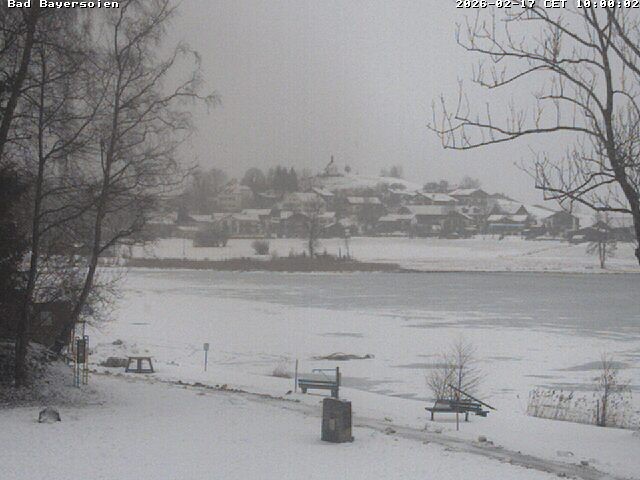 Archived image Webcam Bad Bayersoien - View to Lake Soier See