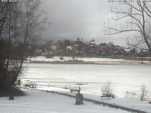 Archived image Webcam Bad Bayersoien - View to Lake Soier See