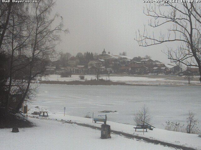 Archived image Webcam Bad Bayersoien - View to Lake Soier See