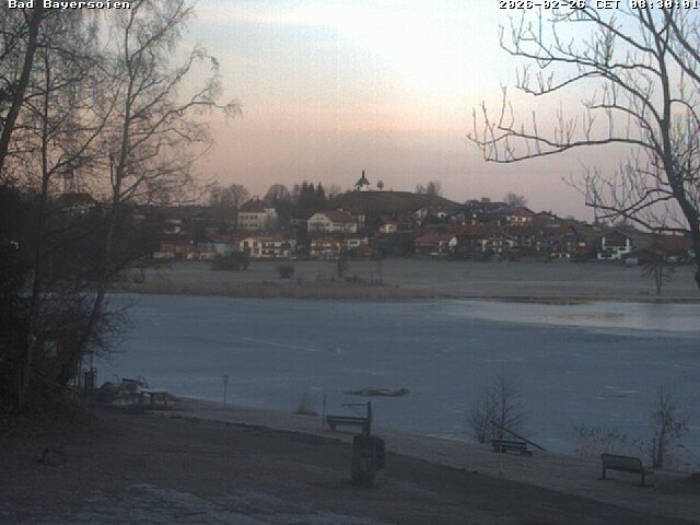 Archived image Webcam Bad Bayersoien - View to Lake Soier See