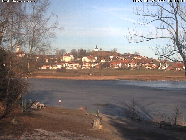 Archived image Webcam Bad Bayersoien - View to Lake Soier See