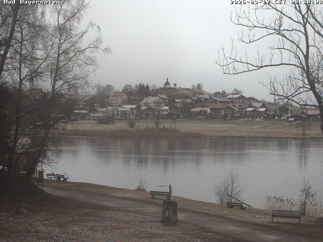 Archived image Webcam Bad Bayersoien - View to Lake Soier See