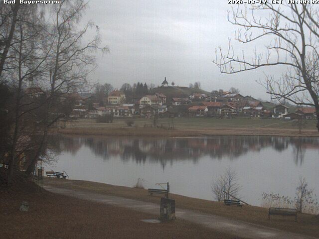 Archived image Webcam Bad Bayersoien - View to Lake Soier See