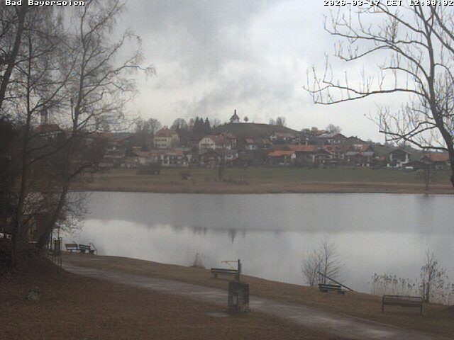 Archived image Webcam Bad Bayersoien - View to Lake Soier See