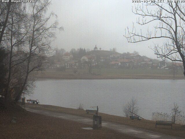 Archived image Webcam Bad Bayersoien - View to Lake Soier See