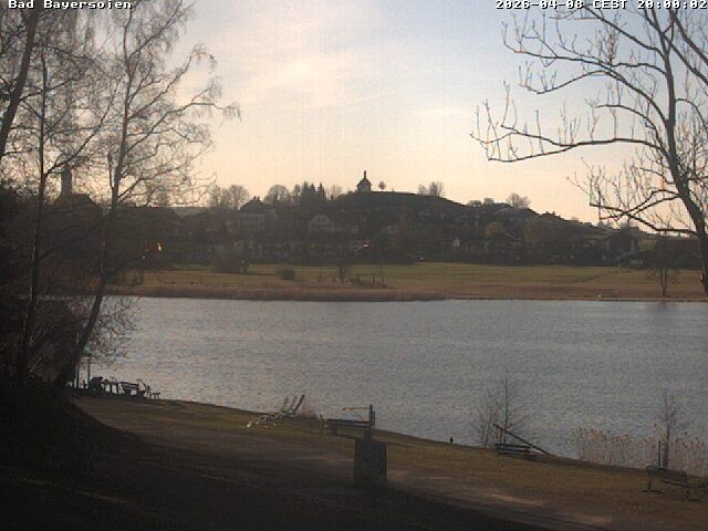 Archived image Webcam Bad Bayersoien - View to Lake Soier See