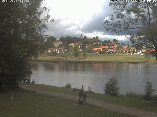 Archived image Webcam Bad Bayersoien - View to Lake Soier See