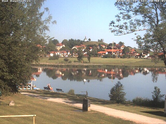Archived image Webcam Bad Bayersoien - View to Lake Soier See