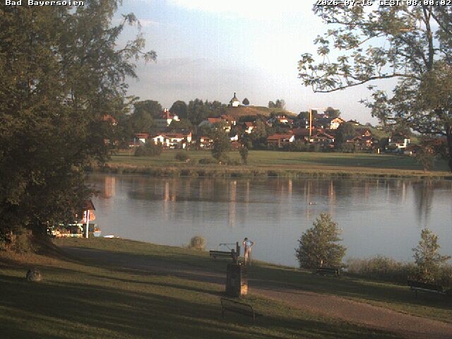 Archived image Webcam Bad Bayersoien - View to Lake Soier See