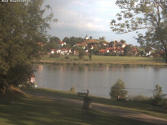Archived image Webcam Bad Bayersoien - View to Lake Soier See