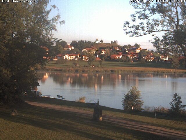 Archived image Webcam Bad Bayersoien - View to Lake Soier See