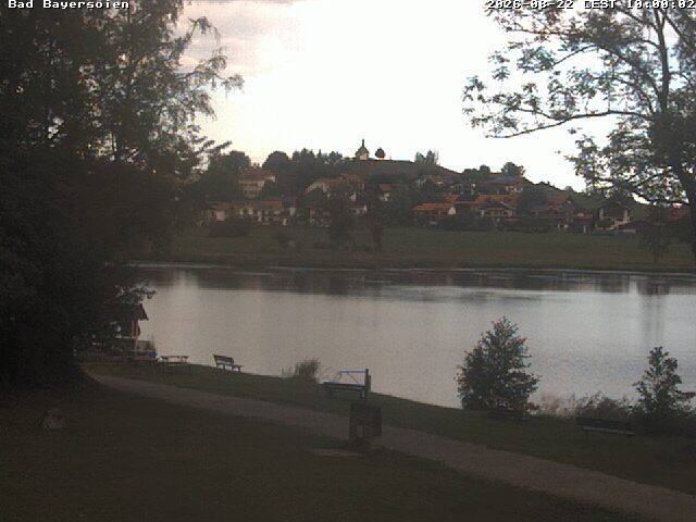Archived image Webcam Bad Bayersoien - View to Lake Soier See