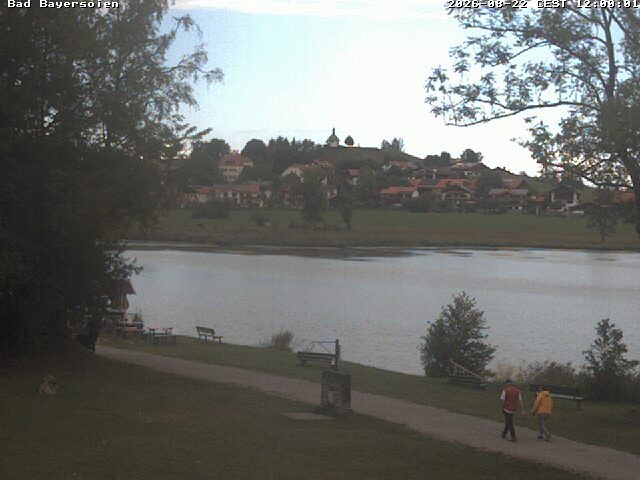 Archived image Webcam Bad Bayersoien - View to Lake Soier See