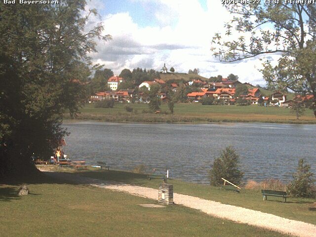 Archived image Webcam Bad Bayersoien - View to Lake Soier See