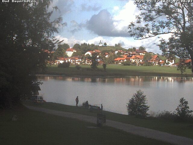 Archived image Webcam Bad Bayersoien - View to Lake Soier See