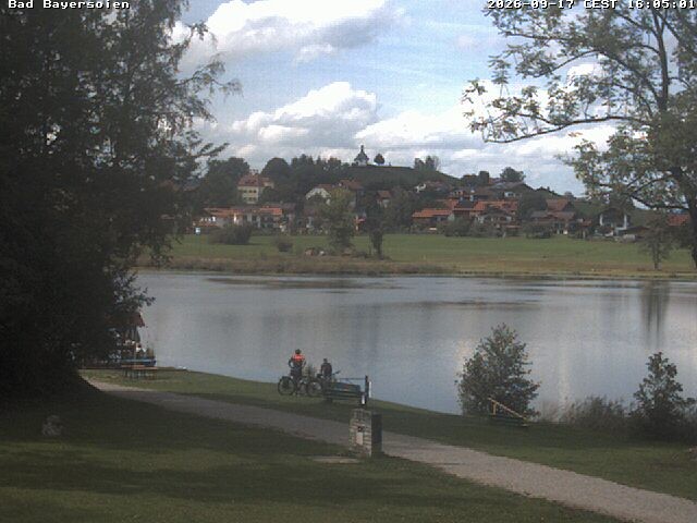 Archived image Webcam Bad Bayersoien - View to Lake Soier See