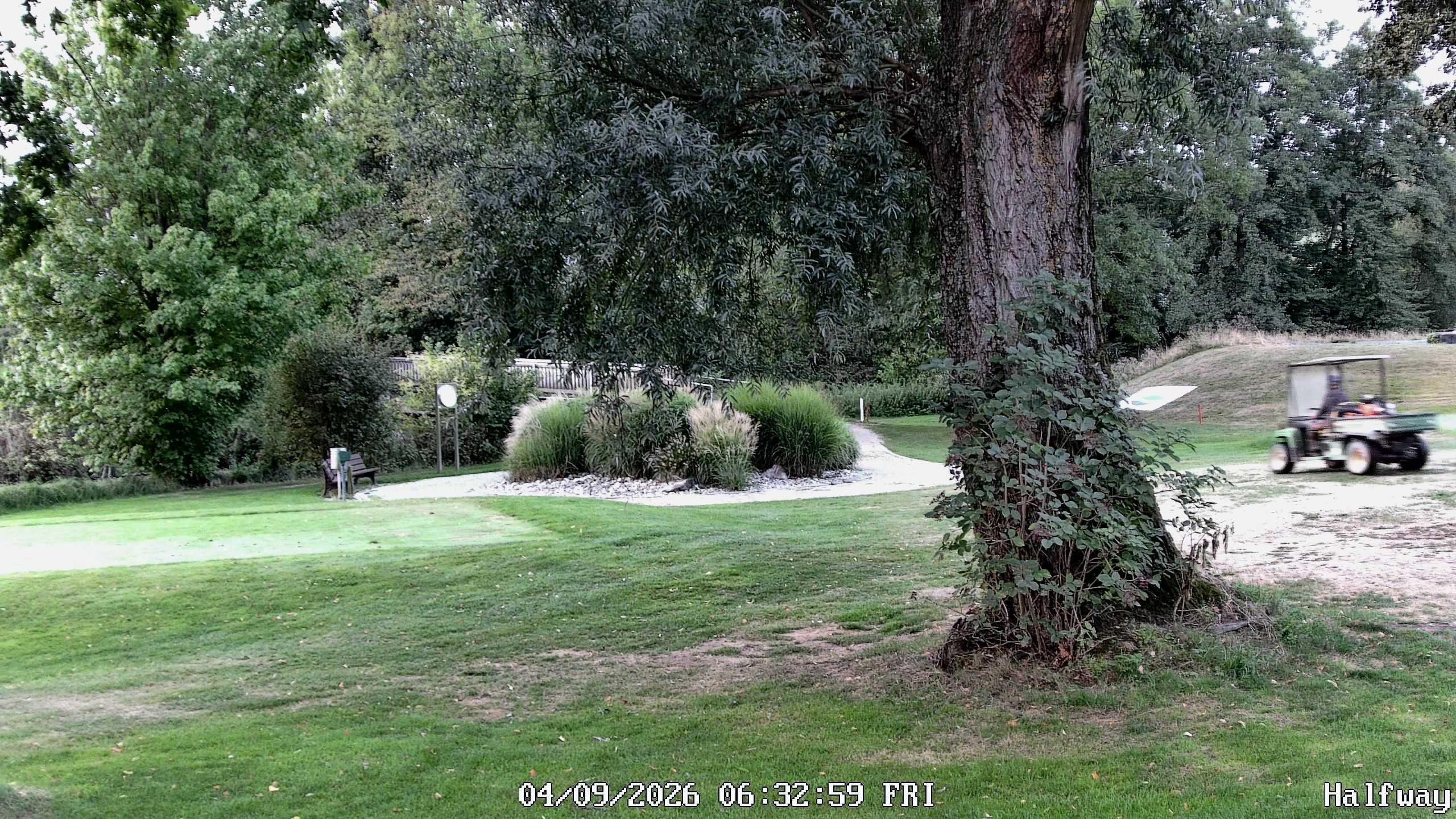 Archived image Webcam Golfclub Rottal - Herbertsfelden