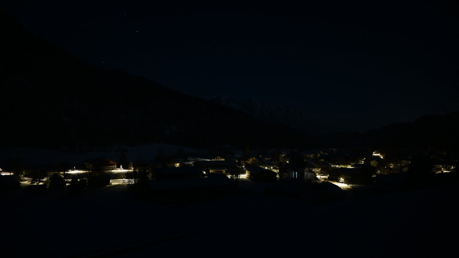 Archived image Webcam View to Sachrang