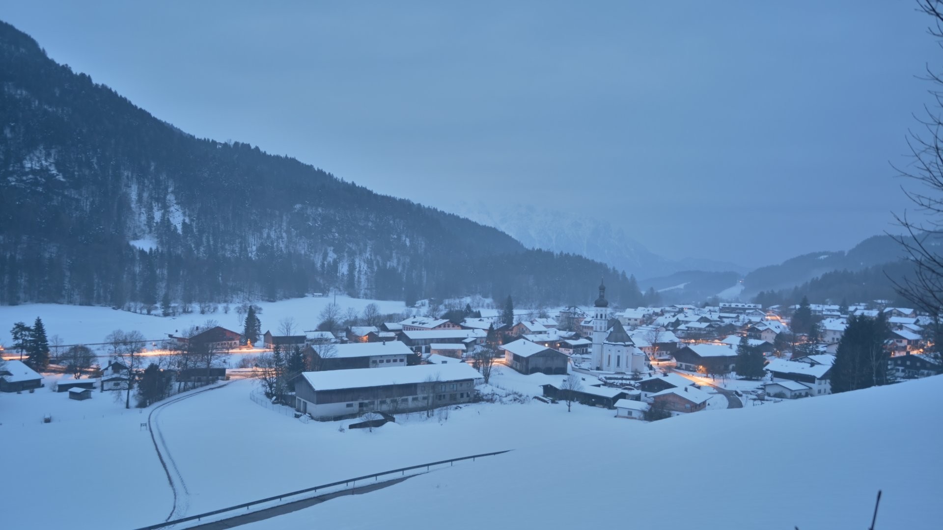 Archiv Foto Webcam Sachrang-Blick über Bergsteigerdorf