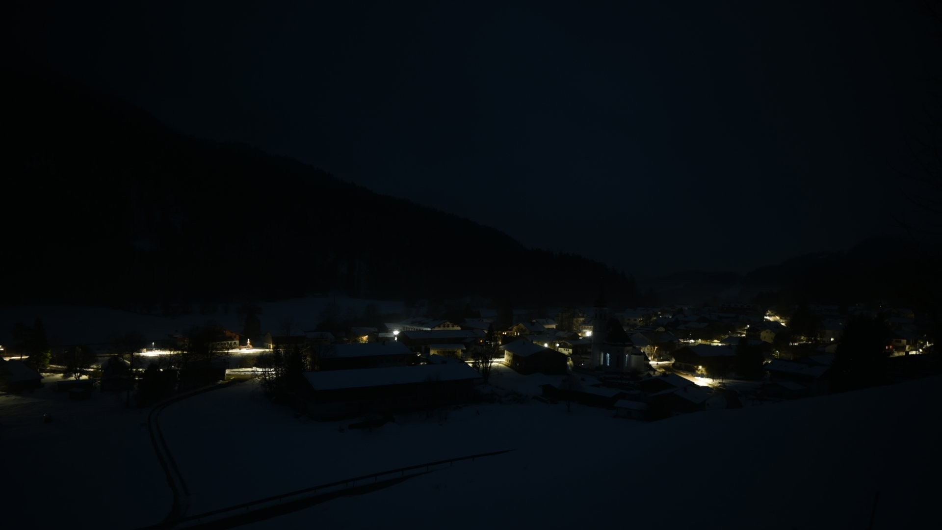 Archived image Webcam View to Sachrang