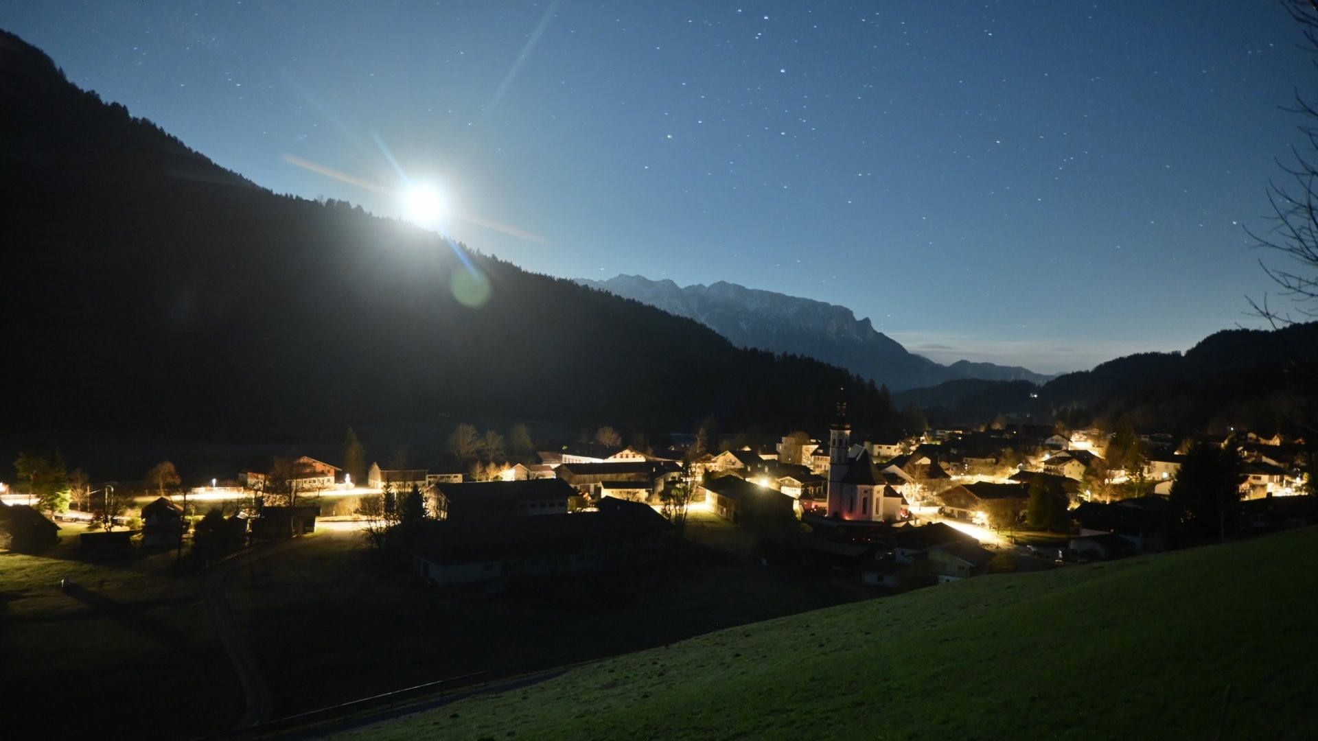 Archiv Foto Webcam Sachrang-Blick über Bergsteigerdorf