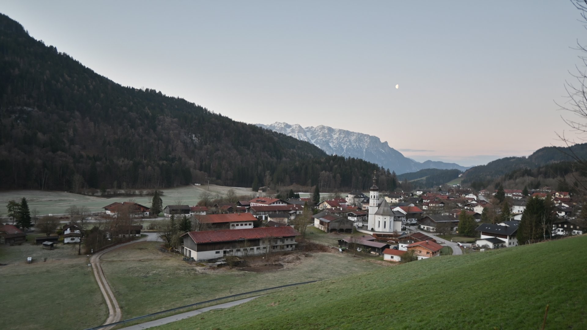 Archiv Foto Webcam Sachrang-Blick über Bergsteigerdorf