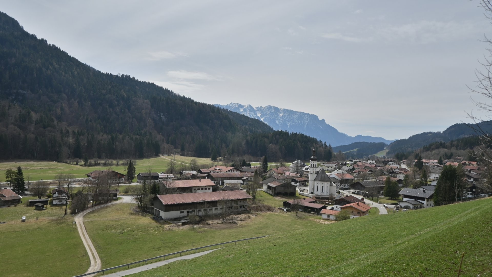 Archived image Webcam View to Sachrang