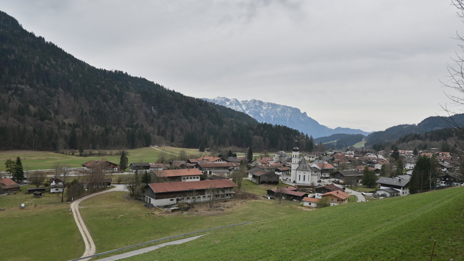 Archived image Webcam View to Sachrang