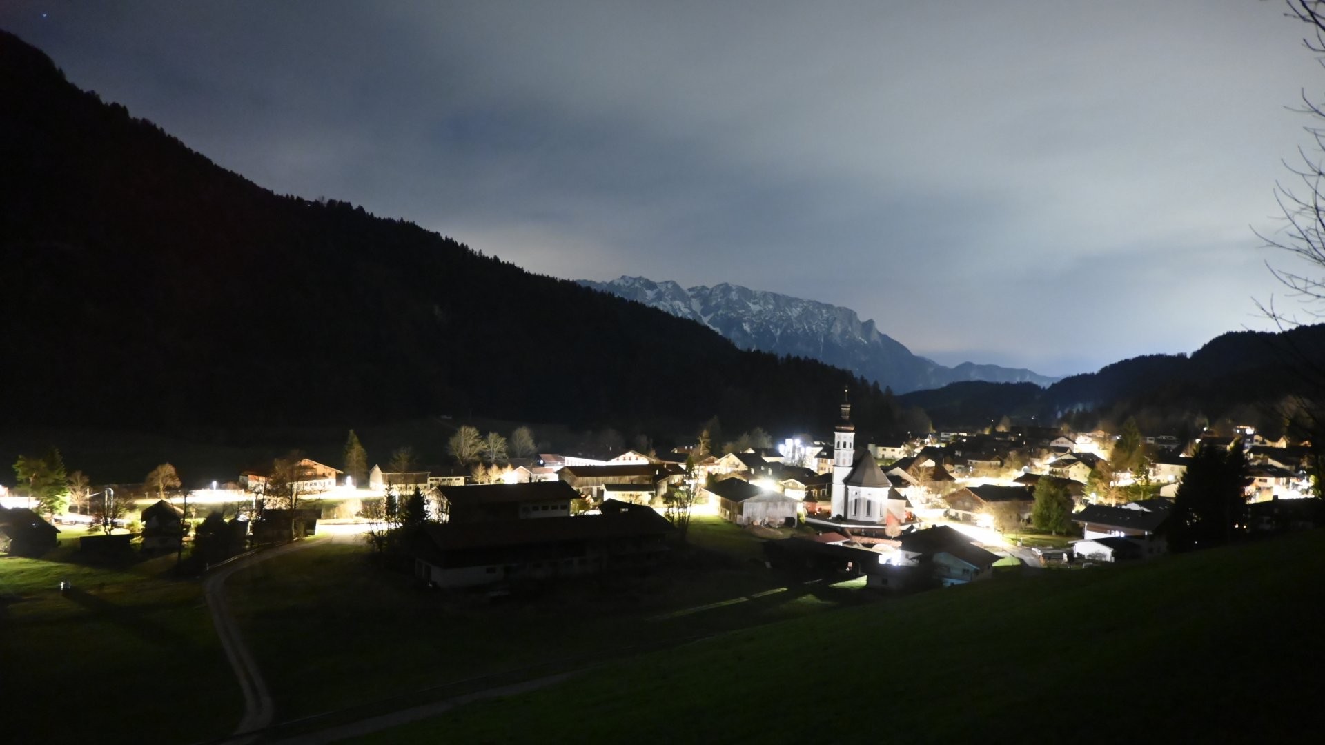 Archiv Foto Webcam Sachrang-Blick über Bergsteigerdorf