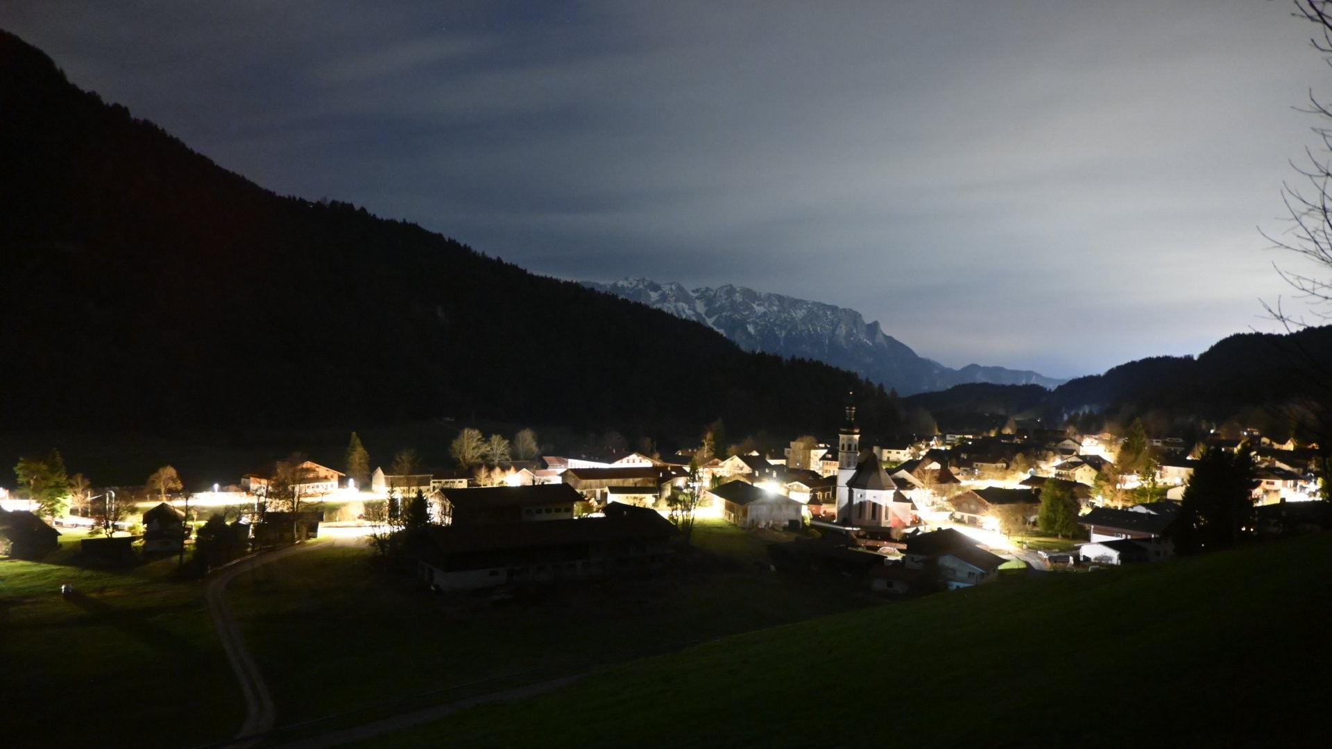 Archiv Foto Webcam Sachrang-Blick über Bergsteigerdorf