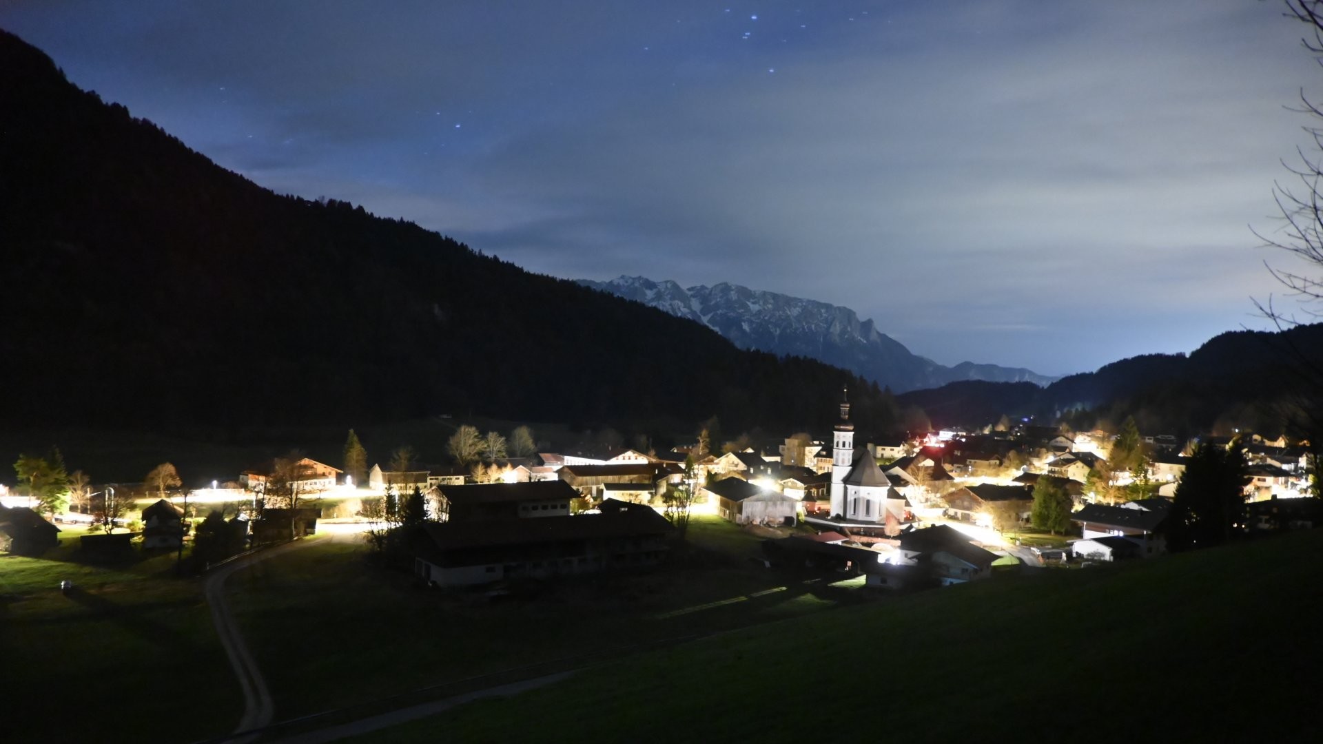 Archiv Foto Webcam Sachrang-Blick über Bergsteigerdorf