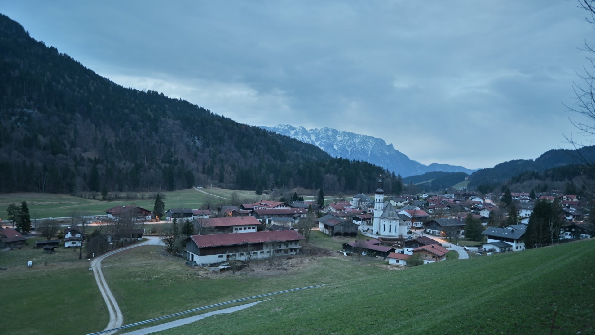 Archiv Foto Webcam Sachrang-Blick über Bergsteigerdorf