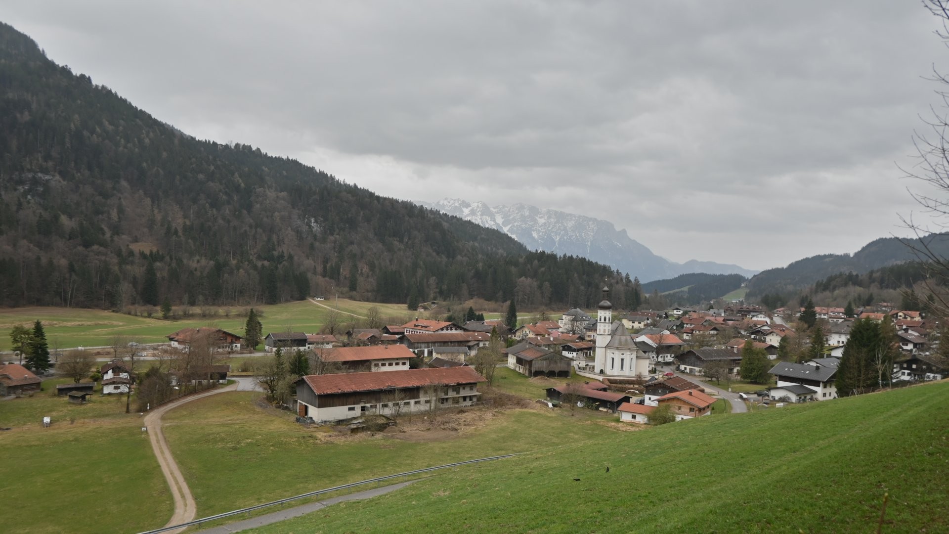 Archived image Webcam View to Sachrang