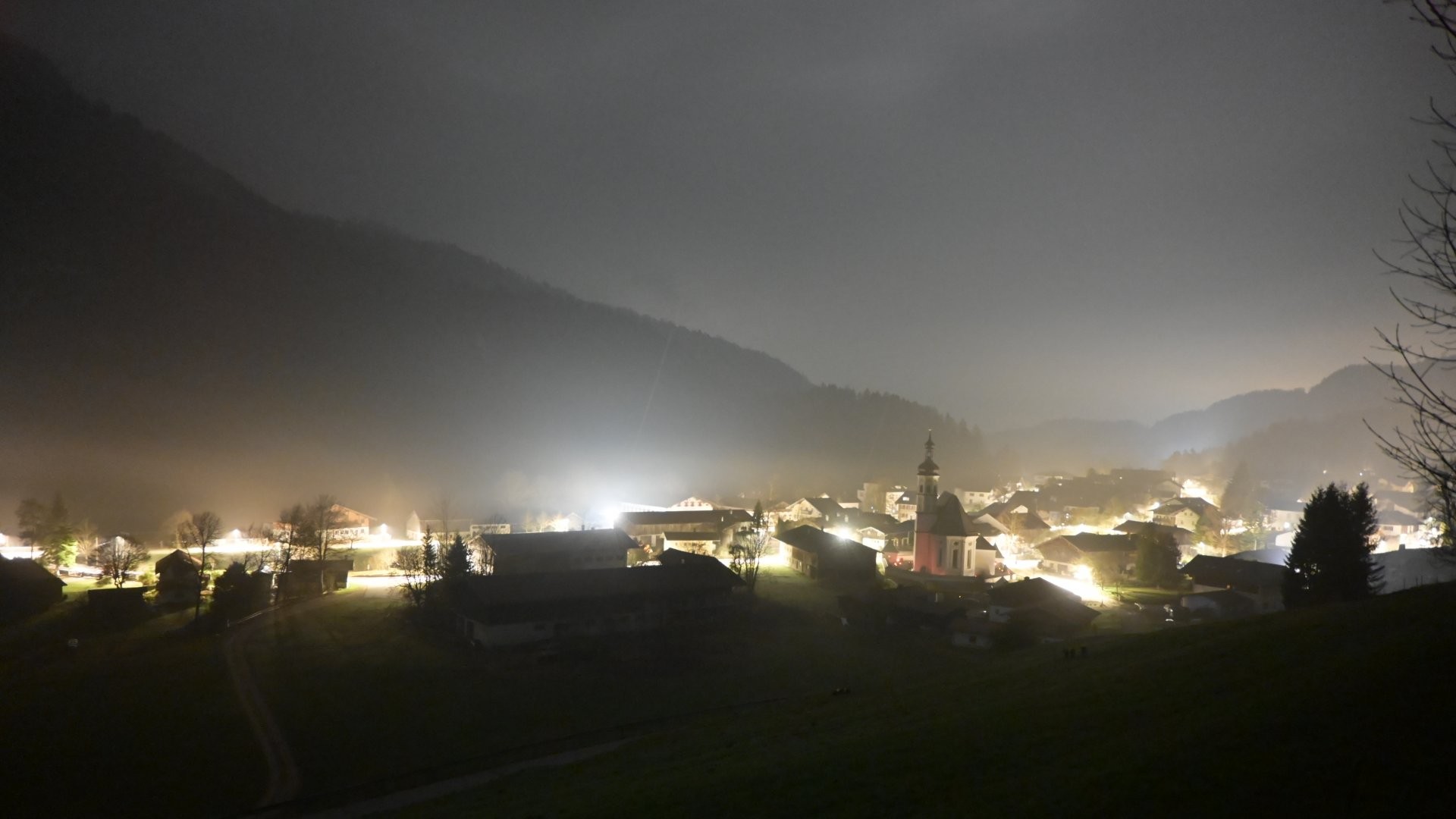 Archived image Webcam View to Sachrang