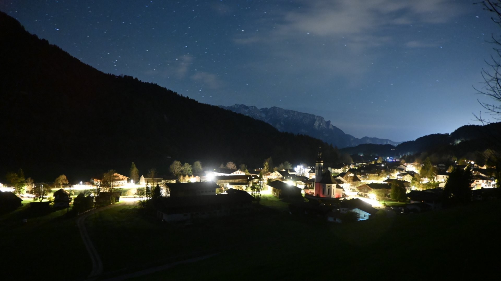 Archiv Foto Webcam Sachrang-Blick über Bergsteigerdorf