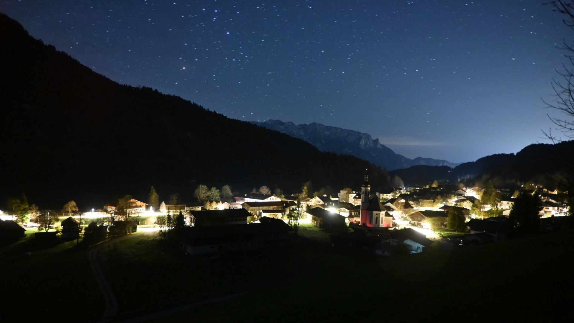 Archiv Foto Webcam Sachrang-Blick über Bergsteigerdorf