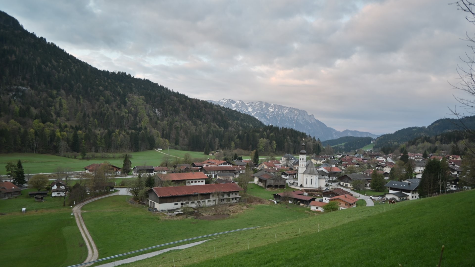 Archiv Foto Webcam Sachrang-Blick über Bergsteigerdorf
