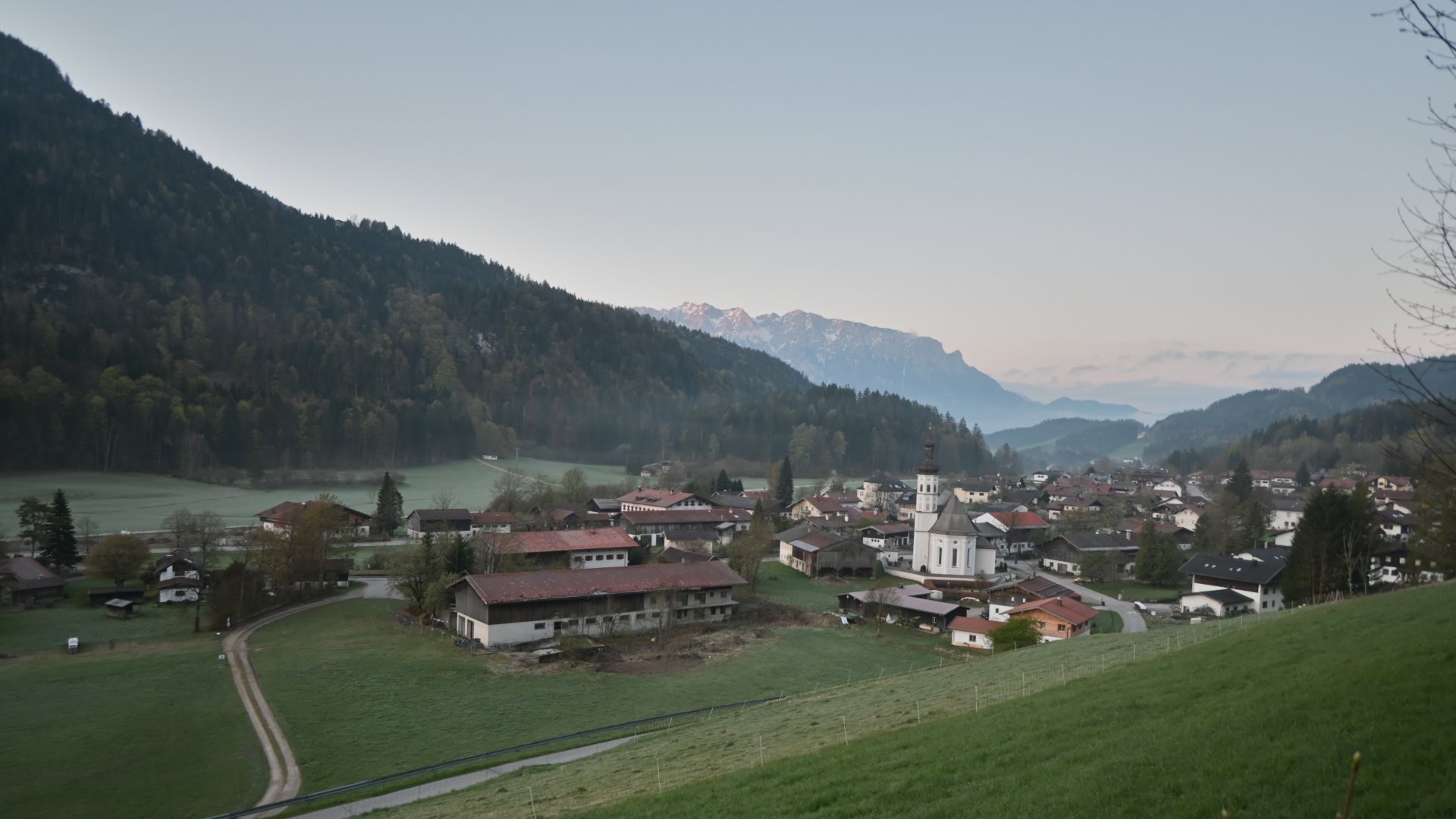 Archiv Foto Webcam Sachrang-Blick über Bergsteigerdorf