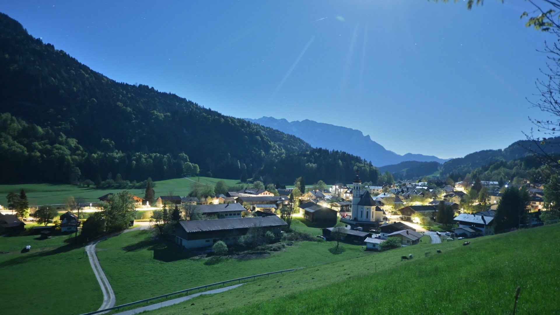 Archiv Foto Webcam Sachrang-Blick über Bergsteigerdorf