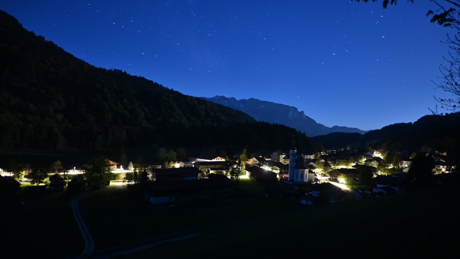 Archiv Foto Webcam Sachrang-Blick über Bergsteigerdorf