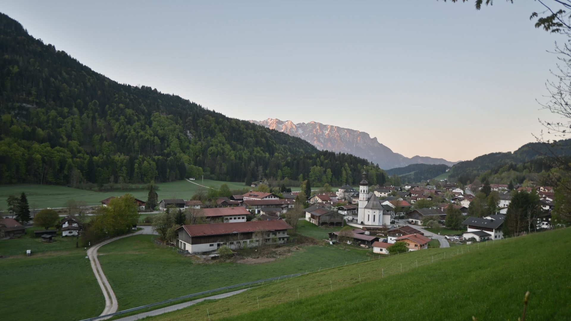 Archiv Foto Webcam Sachrang-Blick über Bergsteigerdorf