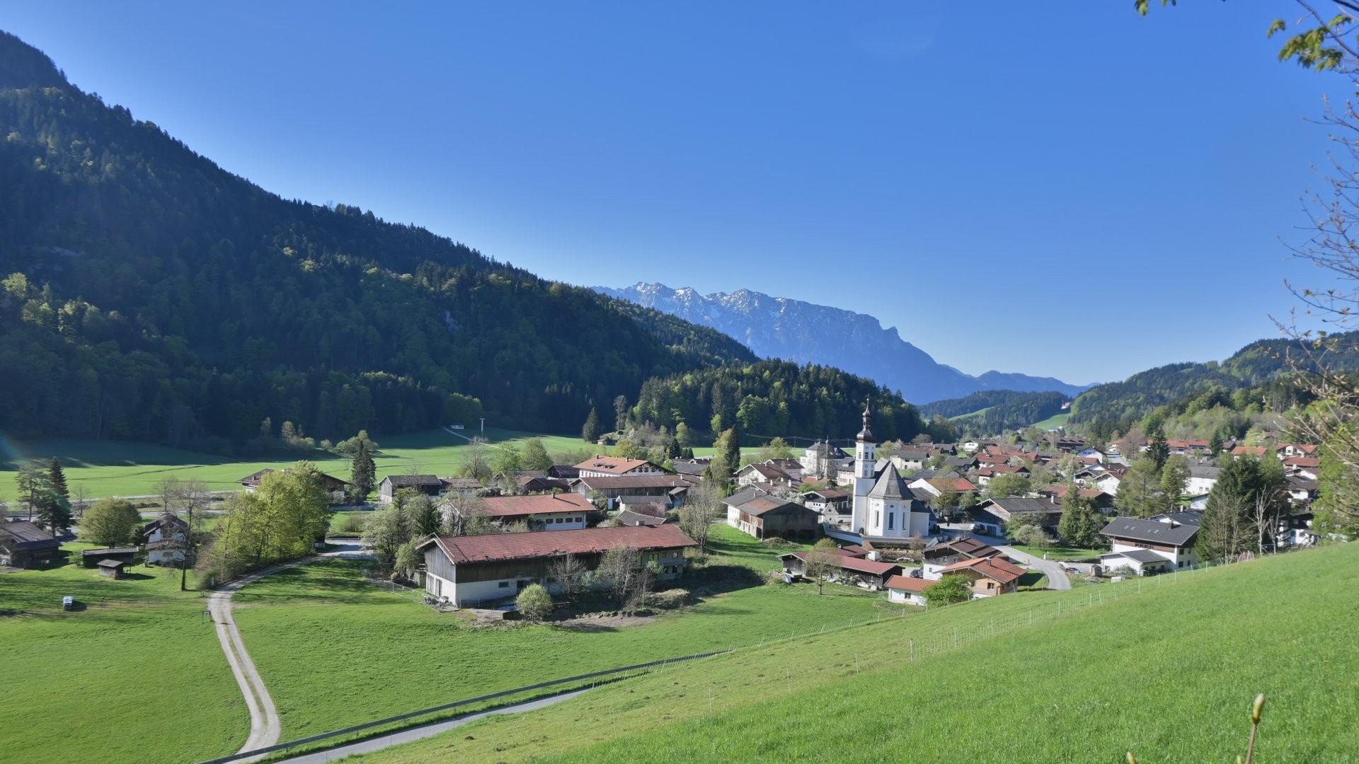 Archiv Foto Webcam Sachrang-Blick über Bergsteigerdorf