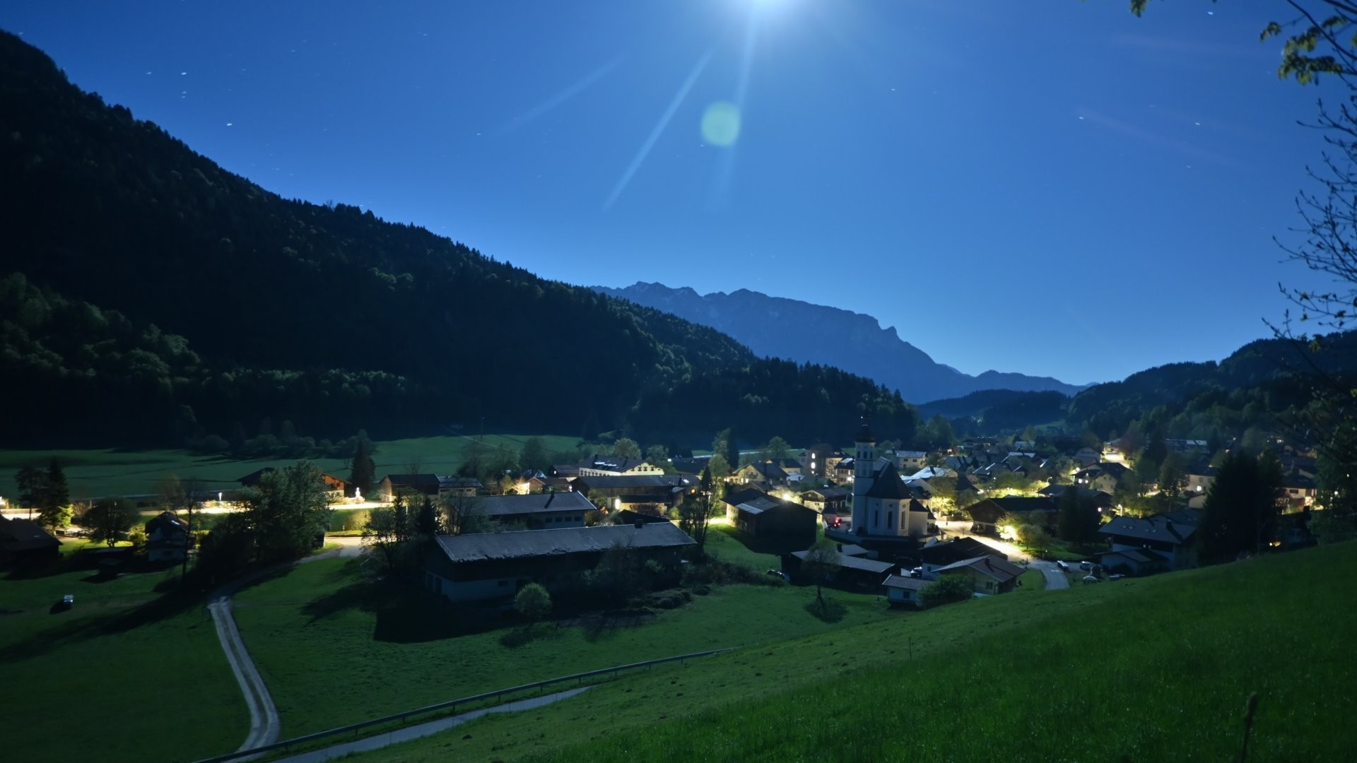 Archiv Foto Webcam Sachrang-Blick über Bergsteigerdorf