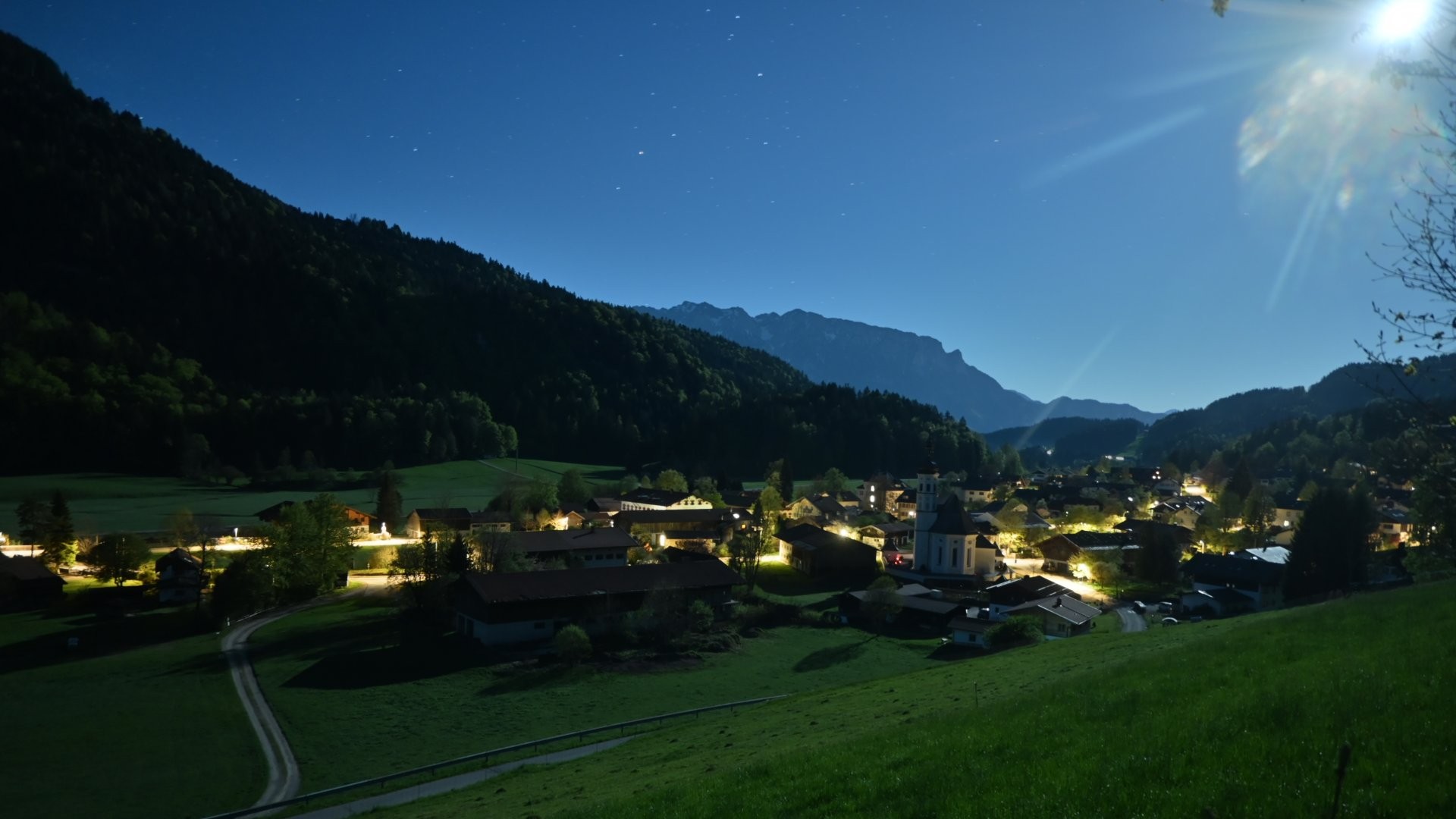 Archiv Foto Webcam Sachrang-Blick über Bergsteigerdorf