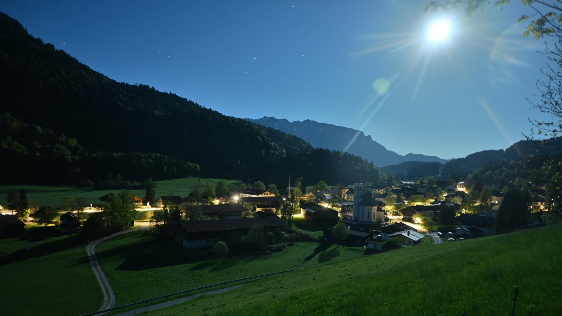 Archiv Foto Webcam Sachrang-Blick über Bergsteigerdorf